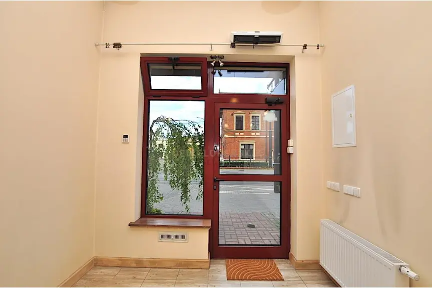 Toruń, Bydgoskie Przedmieście, Broniewskiego, LOKAL USŁUGOWY WYNAJEM 30 M2 BRONIEWSKIEGO TORUŃ !